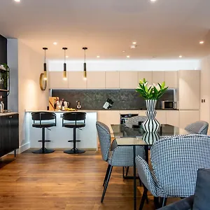 https://apartment-212-ryedale-house.yorkshirehotels.net