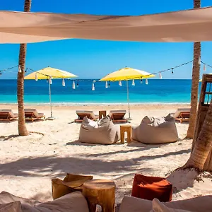 https://the-fives-oceanfront-all-senses-inclusive.allrivieramayahotels.com